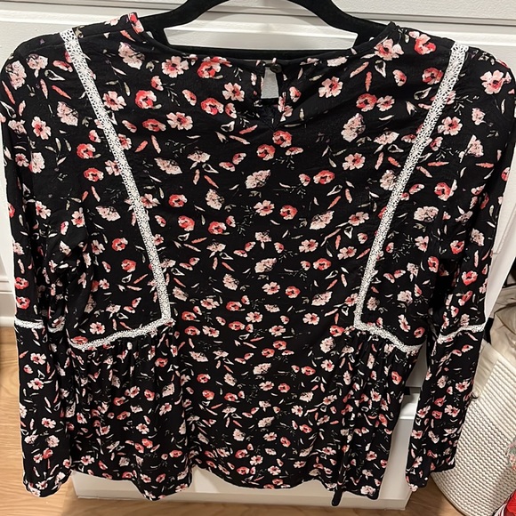 Ripe Maternity Victoria Lace Trim Blouse - Picture 7 of 7